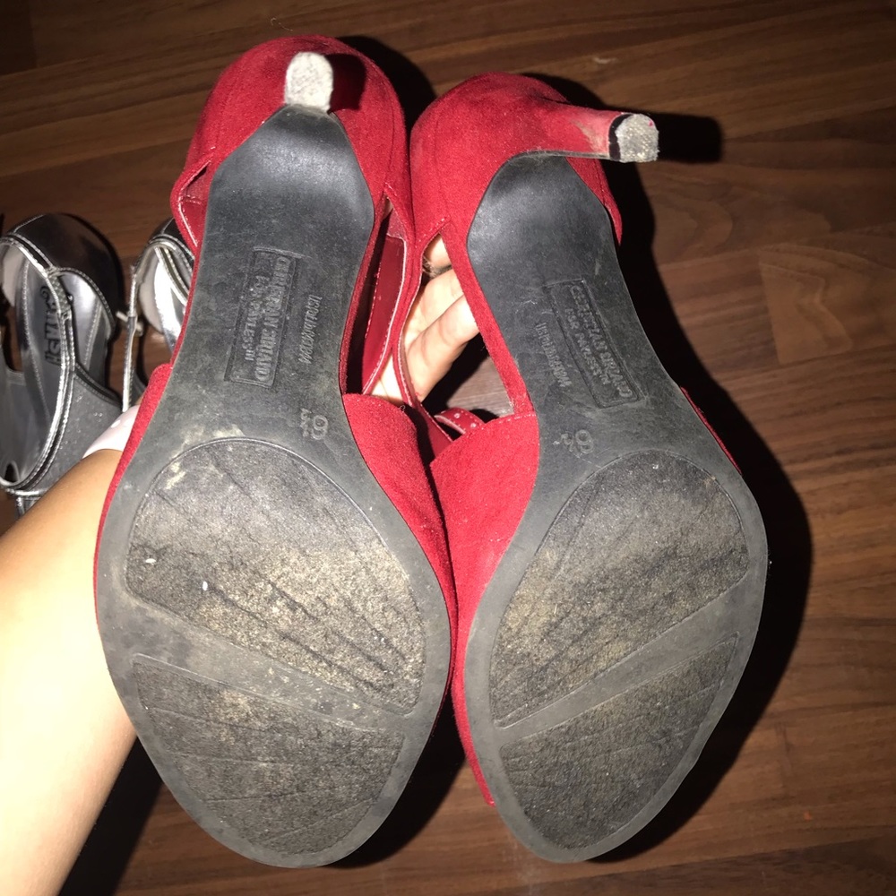 Red High Heels - Picture 2 of 2